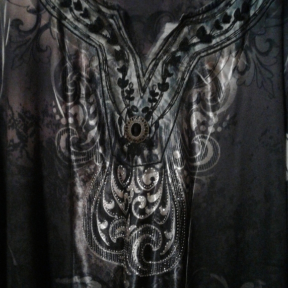 Blouse - Picture 2 of 5